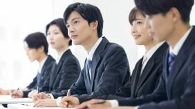 ｢AIで若年失業｣の欧米とは真逆の日本･･･AI時代だからこそ〈新卒優位〉､代わりに真っ先に影響を受ける層とは