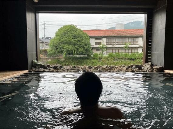 半露天風呂