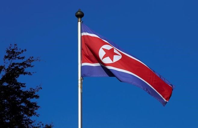 北朝鮮船が東シナ海の洋上で｢瀬取り｣の疑い