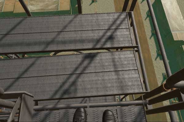 足場のズレは落下のもと。気付かず踏み抜くと……