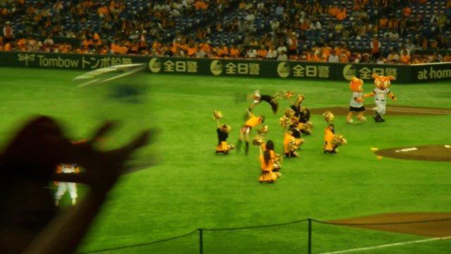 バック転どころかバック宙ができる