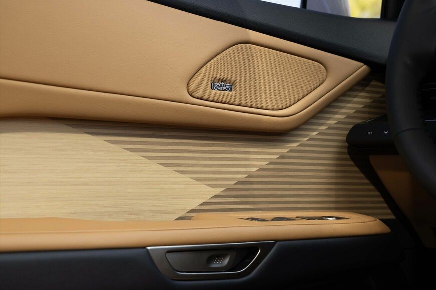 レクサス ES350e Luxury Executive（写真：LEXUS）