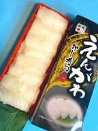 ヒラメのえんがわを贅沢に使った「えんがわ押し寿司」