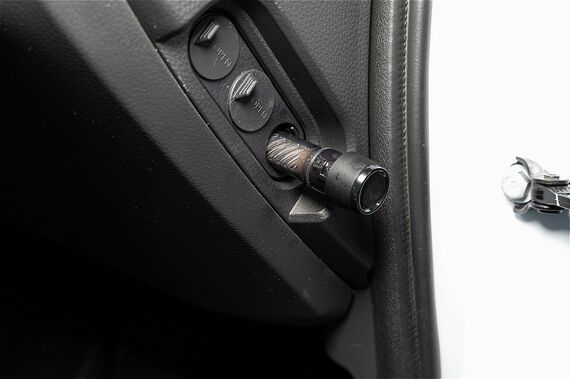 アロマディフューザーの専用カートリッジとホルダー