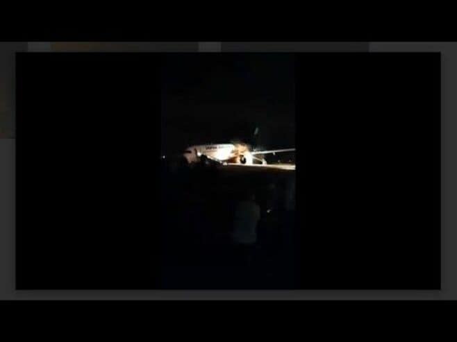 【羽田空港衝突事故】JAL機の乗客が撮影し…