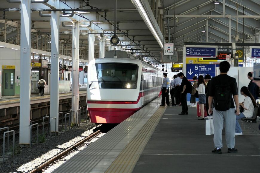 東武鉄道　太田駅　りょうもう　浅草行き