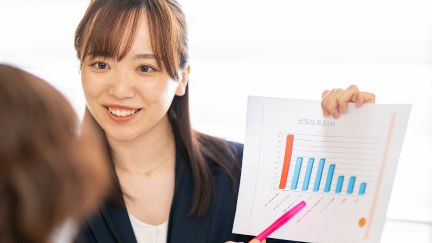 「Thinkちょいdifferent」の考え方が課題の解決につながるという（写真：MediaFOTO／PIXTA）