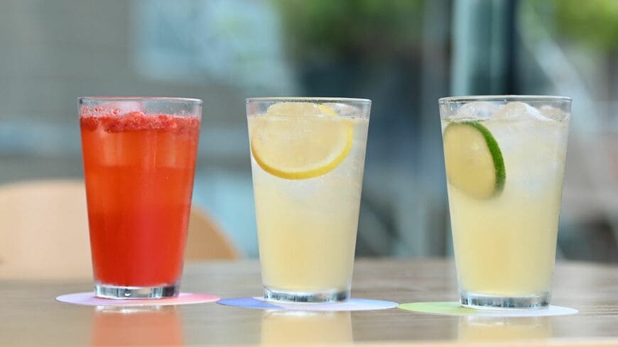 透明感のあるコーヒーとしても訴求する「コーヒーエイド」 スターバックスコーヒー