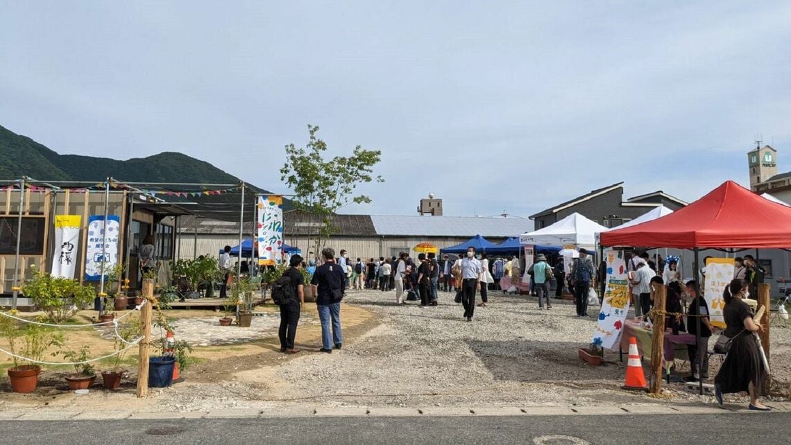 希望のまちの建設予定地でイベントを開催。孤立する人がいないまち、お互い様のまちを目指す(写真提供:抱樸)