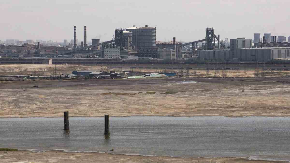 技術開発が着実に進む南鳥島沖のレアアース採掘で､早期商業化では壁になる精錬の脱中国依存…課題となる構造とは？ | 政治・経済・投資 | 東洋経済オンライン
