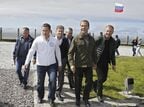 教育科学大臣などと「全ロシア青年教育フォーラム」会場へ
