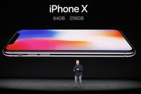 iPhone､飛躍を遂げた｢X｣は新機能満載だった