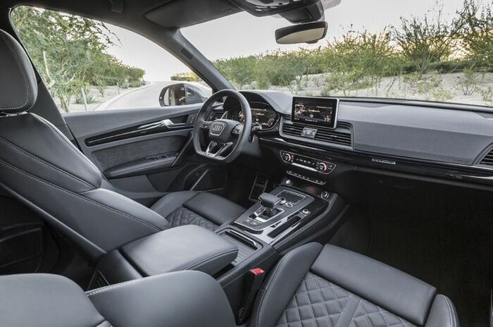 アウディ Q5 3.0 TDI  クワトロ｜Audi Q5 3.0 TDI quattro