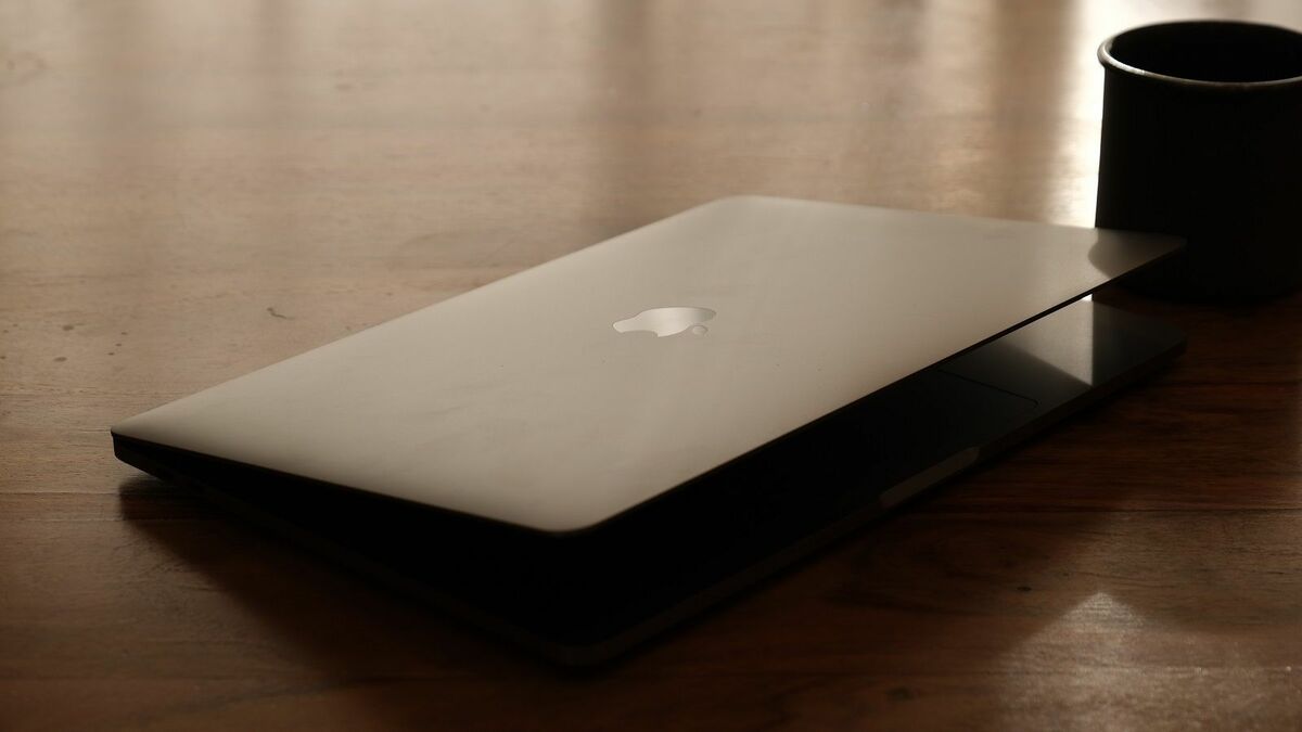 新MacBook Proが「夢の1台」と言い切れるワケ バッテリーを 新MacBook Proが「夢の1台」と言い切れるワケ バッテリーを