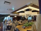 BARの隣はレストラン（筆者撮影）