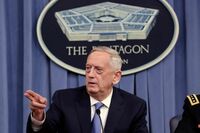 シリア巡る米ロ緊張､｢制御不能｣にはならず マティス米国防長官が記者団に見解示す