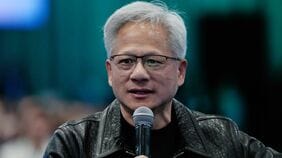 フアンCEOは不安を否定…｢世界の終わりになる可能性は0%だ｣エヌビディアCEOがAIによる人類絶滅リスクを完全否定