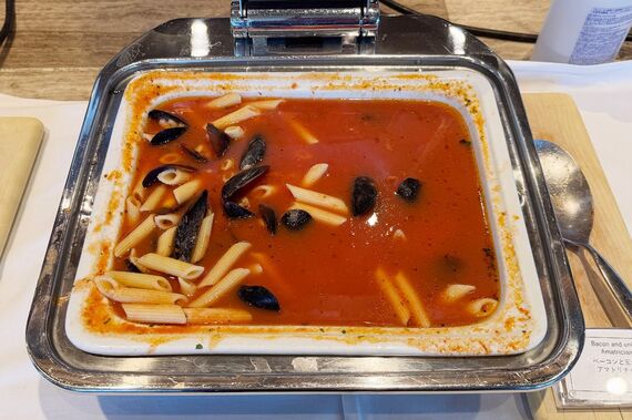 ベーコンと玉ねぎのアマトリチャーナ