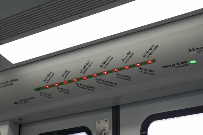車内の路線図