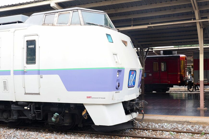 タイ国鉄　キハ183系　14系客車