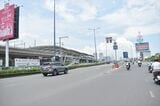 タンチャン駅以東はひたすら国道に沿って進む（筆者撮影）