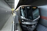 東京側の終点、秋葉原駅に停車する列車（撮影：大澤誠）