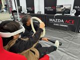 VRを活用したロードスター走行体験（写真：桃田健史）