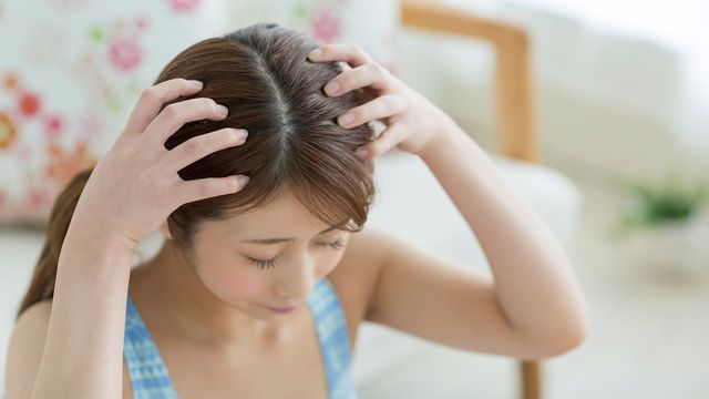 肩こりに悩む人に教えたい 頭皮のほぐし方 Voce 東洋経済オンライン 社会をよくする経済ニュース 肩こりに悩む人に教えたい 頭皮のほぐし方 Voce 東洋経済オンライン 社会をよくする経済ニュース