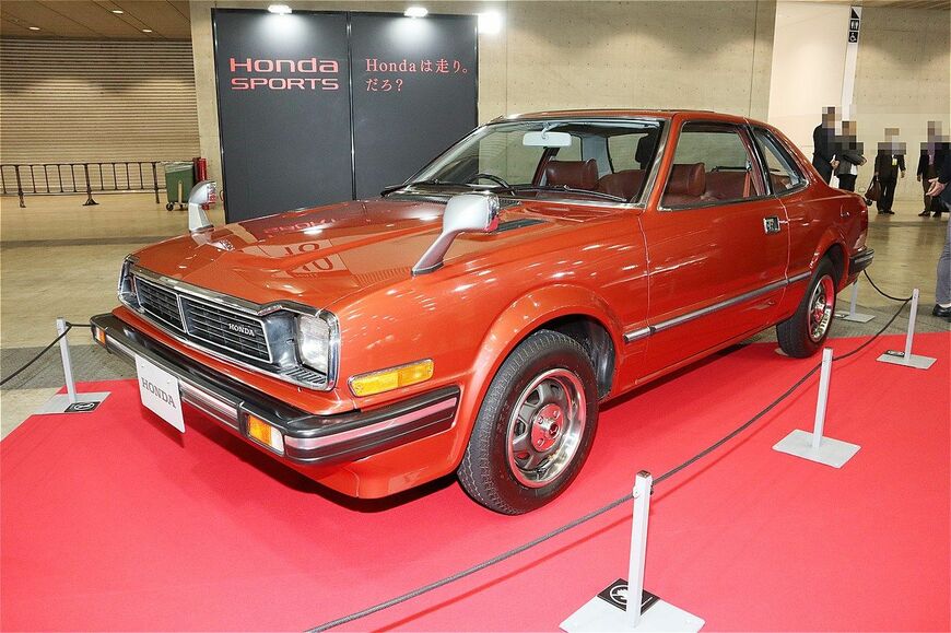 ホンダの初代「プレリュード」（筆者撮影）