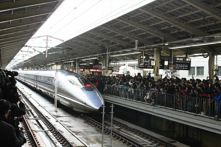 500系は東海道新幹線での運行を終える際も大きな盛り上がりを見せた＝2010年（撮影：今井康一）