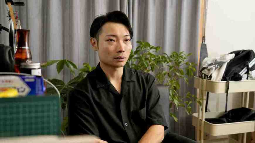 三原悠太郎さんは洗足学園音楽大学卒業後、美術の大道具製作の仕事を経て大工に。2024年春より、ミハラ工務店の親方として新たなステージに踏み出した（撮影：梅谷秀司）