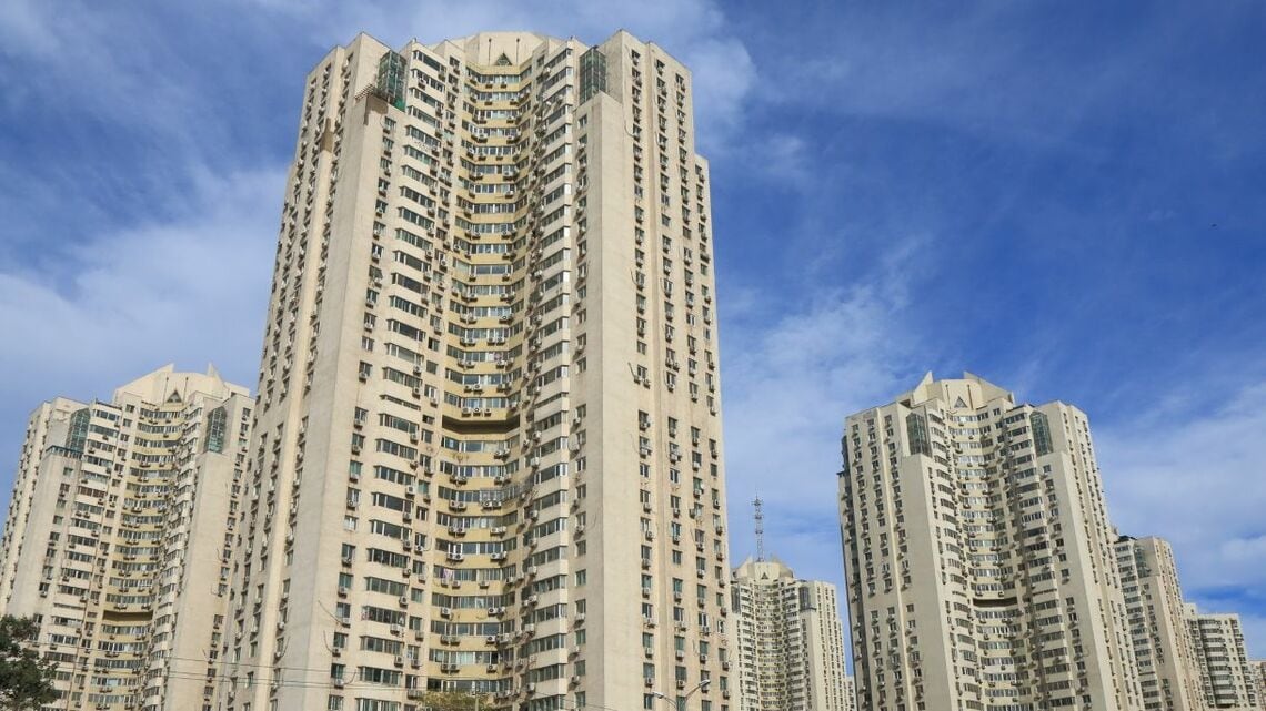 中国国内ではもっとも不動産価格が堅調で、住宅購入規制を堅持してきた北京市も規制緩和に追い込まれている（写真：TK Kurikawa／PIXTA）