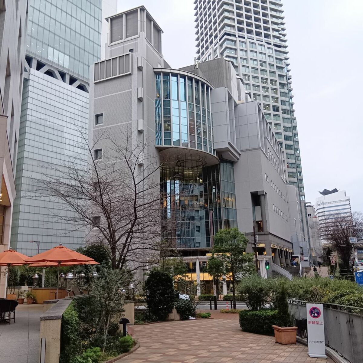 ｢予算1800円｣で5つ星ホテル《リッツカールトン》を満喫してきた…ウーバー配達員が体験した