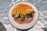 ティファニーの朝食メニュー、サーモン&プロシュート。いずれも塩気は控えめで上品な味わい（筆者撮影）