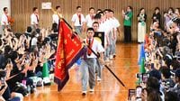 沖縄尚学・悲願の夏優勝 沖縄県勢が｢参加したくてもできなかった‥｣歴史と抱えてきた不平等。県民が甲子園に一丸となる｢深い事情｣