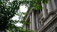 日銀は6月に政策金利を1％に引き上げ､中東情勢緊迫化で執行部は慎重姿勢も審議委員が異例の利上げを主導