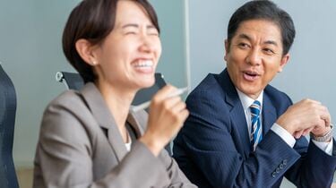 面白い人｣だけが知る誰もが使える笑いの法則 立場によって｢笑いのネタ｣を変えるべき理由 | リーダーシップ・教養・資格・スキル | 東洋経済オンライン