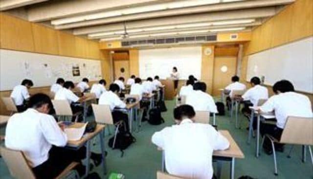 幼いわが子を全寮制に入れるのは育児放棄か ミセス パンプキンの人生相談室 東洋経済オンライン 社会をよくする経済ニュース