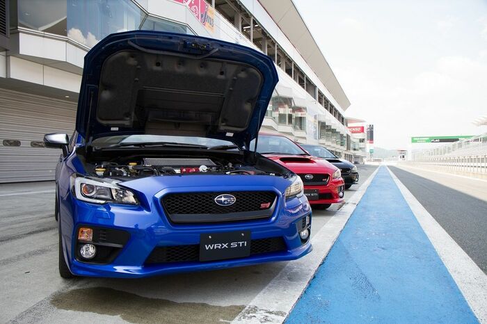 WRX STIには、熟成の２Lボクサー・エンジンを搭載
