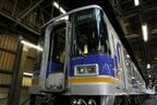なんば方の4号車には自由席車両を連結する