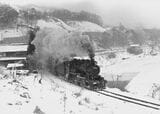 日本一の降雪量を記録したこともある飯山線。8620形牽引の列車が走る（撮影：南正時）