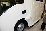 いすゞ「トラヴィオ」をベースにした、バンテックの新型キャンピングカー「コルド リーブス」（写真；筆者撮影）