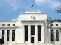 金融大混乱でFRBがゼロ金利政策長期化、ゴールドマンは年後半のQE3を予想