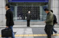 日経平均は小反発､利益確定売りが上値抑える 8日の決算発表を前に､資生堂が大幅続伸