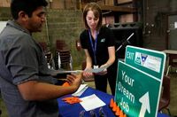 米国の7月雇用統計､予想上回る20.9万人増　 労働参加率上昇､FRBの引き締観測高まる