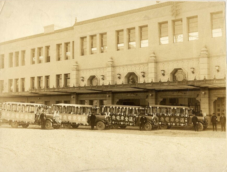 開業初日の宇治山田駅＝1931年3月17日（写真：近畿日本鉄道）