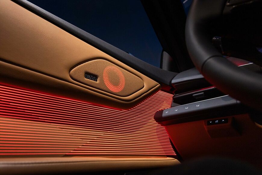 レクサス ES350e Luxury Executive（写真：LEXUS）
