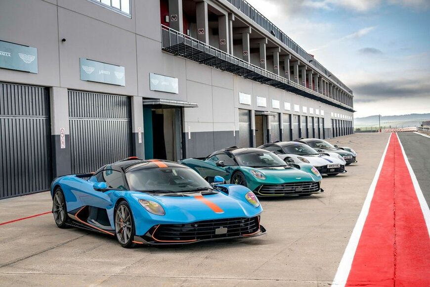 （写真：Aston Martin）