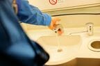 洗面台では実際に水を出して確認する