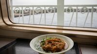 鹿児島県民から愛される｢フェリーうどん｣の正体 ソウルフード｢やぶ金のうどん｣の凄い歴史